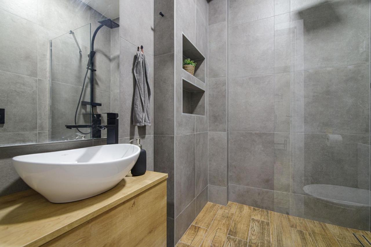 Luxury Apartments Stud - Vb Ostrava Luaran gambar