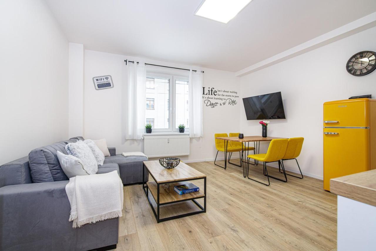 Luxury Apartments Stud - Vb Ostrava Luaran gambar