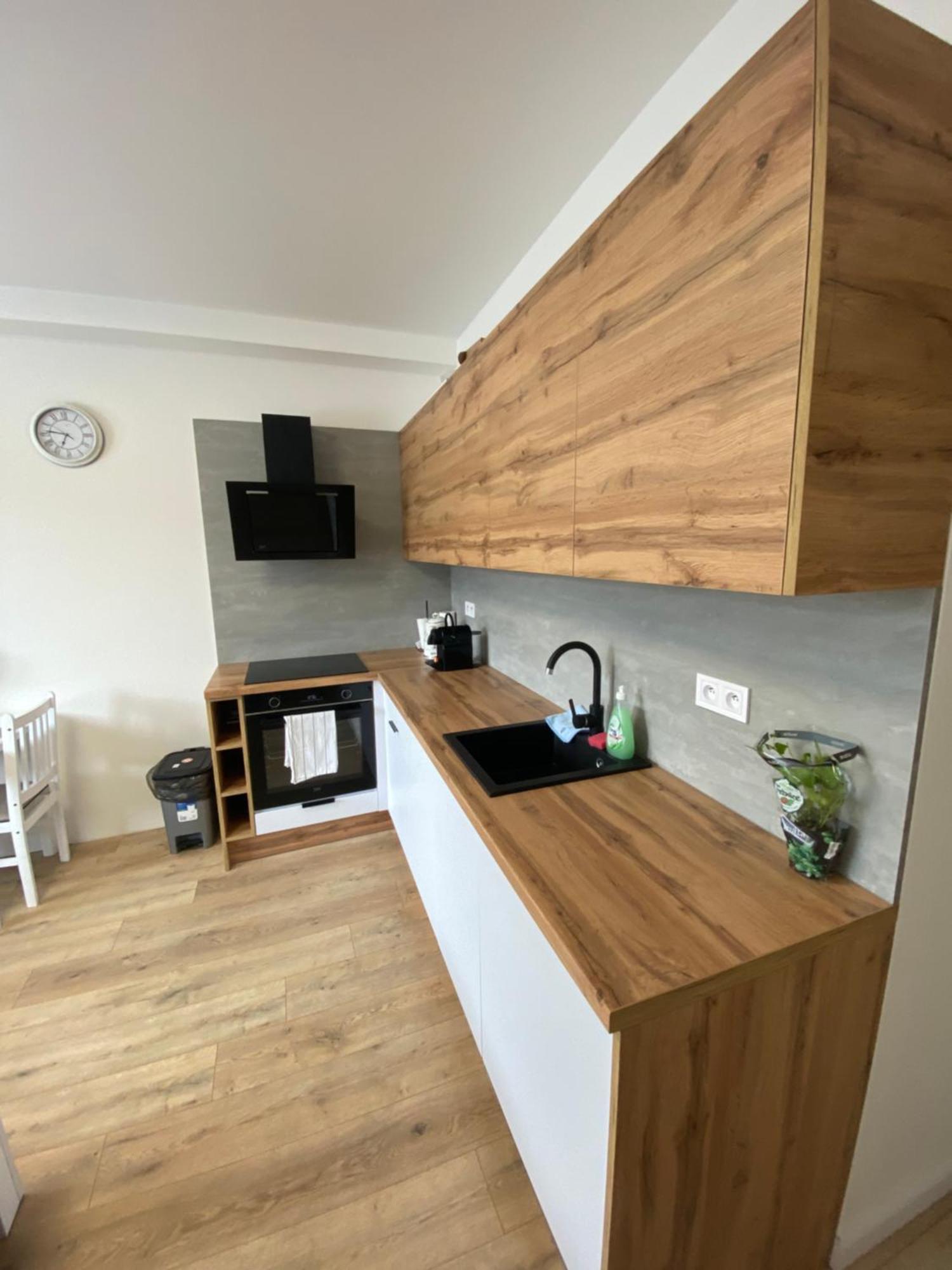 Luxury Apartments Stud - Vb Ostrava Luaran gambar